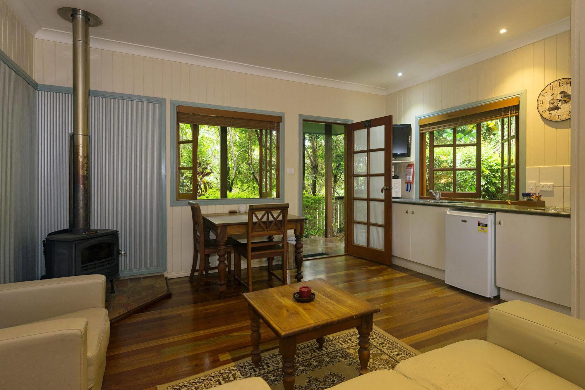 Allumbah Pocket Cottages Yungaburra Exterior foto